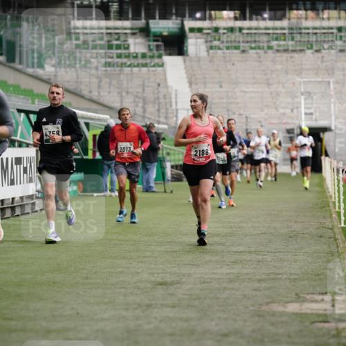 05.10.2025 - 20. swb-Marathon Bremen Michael Burmester http://msf.ph/oto/9325203 05.10.2025 12:44:35 Laufen im Stadion 109, 329, 506, 539, 548, 642, 657, 819, 917, 1196, 1631, 2013, 2092, 2188, 2249, 2719, 3150, 3219, 3251, 3342, 3982, 4358, 4422, 5908, 6302, 6633, 7099, 7373, 7525, 7949, 8030, 8169, 8351, 8382, 288, 1992, 5014, 8275 meine-sportfotos.de