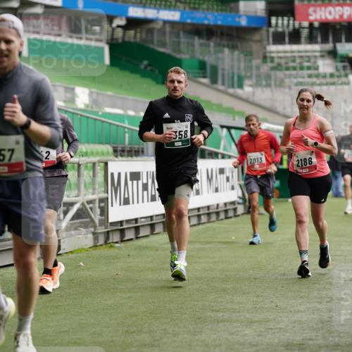 05.10.2025 - 20. swb-Marathon Bremen Michael Burmester http://msf.ph/oto/9325218 05.10.2025 12:44:38 Laufen im Stadion 109, 329, 506, 539, 548, 642, 657, 819, 917, 1196, 1631, 2013, 2092, 2188, 2249, 2719, 3150, 3219, 3251, 3342, 3982, 4358, 4422, 5908, 6302, 6633, 7099, 7373, 7525, 7949, 8030, 8169, 8351, 8382, 288, 1992, 5014, 8275 meine-sportfotos.de