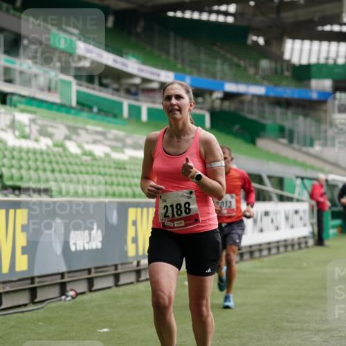 05.10.2025 - 20. swb-Marathon Bremen Michael Burmester http://msf.ph/oto/9325245 05.10.2025 12:44:41 Laufen im Stadion 109, 329, 506, 539, 548, 642, 657, 819, 917, 1631, 2013, 2092, 2188, 2666, 2719, 3150, 3219, 3251, 3342, 3982, 4358, 4422, 5908, 6302, 6633, 7099, 7373, 7525, 7949, 8030, 8169, 8351, 8382, 288, 1196, 1992, 2249, 8275 meine-sportfotos.de