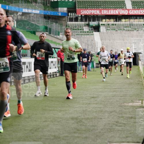 05.10.2025 - 20. swb-Marathon Bremen Michael Burmester http://msf.ph/oto/9325275 05.10.2025 12:44:44 Laufen im Stadion 109, 329, 506, 539, 548, 642, 657, 819, 917, 1631, 2013, 2092, 2188, 2666, 2719, 3150, 3219, 3251, 3327, 3342, 3982, 4358, 4422, 4571, 5908, 6302, 6633, 6996, 7099, 7373, 7525, 8030, 8169, 8351, 8382, 9130, 288, 1196, 2249, 5908, 7949, 8030 meine-sportfotos.de