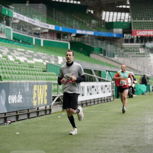 05.10.2025 - 20. swb-Marathon Bremen Michael Burmester http://msf.ph/oto/9325298 05.10.2025 12:34:34 Laufen im Stadion 328, 838, 870, 925, 993, 1034, 1221, 1338, 1339, 1444, 2151, 3552, 5608, 6927, 6984, 7442, 474, 838, 900, 1360, 5640, 8550, 9046 meine-sportfotos.de