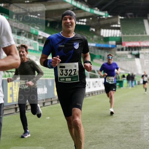 05.10.2025 - 20. swb-Marathon Bremen Michael Burmester http://msf.ph/oto/9325387 05.10.2025 12:44:55 Laufen im Stadion 109, 506, 539, 642, 657, 819, 917, 1055, 1631, 2013, 2188, 2666, 2719, 3150, 3218, 3219, 3251, 3327, 3342, 3982, 4358, 4571, 6302, 6633, 6996, 7099, 7525, 8169, 8351, 8382, 8828, 9130, 329, 548, 1196, 2092, 2249, 4422, 5908, 7373, 7949, 8030 meine-sportfotos.de