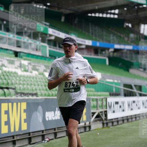 05.10.2025 - 20. swb-Marathon Bremen Michael Burmester http://msf.ph/oto/9325454 05.10.2025 12:45:07 Laufen im Stadion 109, 539, 642, 657, 819, 1055, 1146, 1631, 1790, 1883, 2013, 2188, 2666, 2719, 3150, 3197, 3218, 3219, 3251, 3327, 3342, 3982, 4358, 4571, 6302, 6633, 6996, 7525, 8169, 8351, 8382, 8747, 8828, 9130, 329, 506, 917, 2092, 4422, 7099, 7373, 7525 meine-sportfotos.de