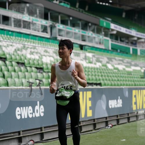 05.10.2025 - 20. swb-Marathon Bremen Michael Burmester http://msf.ph/oto/9325646 05.10.2025 12:45:32 Laufen im Stadion 109, 349, 649, 852, 943, 1055, 1146, 1307, 1631, 1790, 1883, 2545, 2666, 2719, 3197, 3218, 3327, 3342, 3807, 4571, 4786, 5132, 5588, 6150, 6302, 6996, 7028, 7440, 8747, 8828, 9130, 539, 642, 657, 819, 2013, 2188, 3219, 3251, 3982, 4358, 6633, 8169, 8351, 8382 meine-sportfotos.de