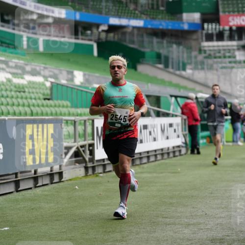 05.10.2025 - 20. swb-Marathon Bremen Michael Burmester http://msf.ph/oto/9325713 05.10.2025 12:45:41 Laufen im Stadion 349, 649, 852, 943, 1055, 1091, 1146, 1307, 1790, 1883, 2545, 3197, 3218, 3327, 3807, 4571, 4786, 5132, 5588, 6150, 6996, 7028, 7440, 7526, 8747, 8828, 9130, 109, 819, 1631, 2013, 2188, 2666, 2719, 3342, 4358, 6302 meine-sportfotos.de