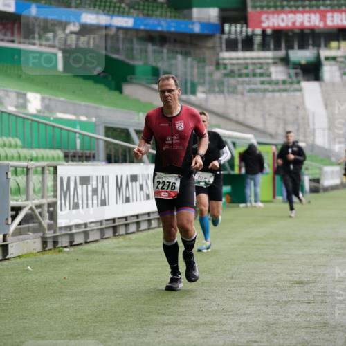 05.10.2025 - 20. swb-Marathon Bremen Michael Burmester http://msf.ph/oto/9325865 05.10.2025 12:46:21 Laufen im Stadion 256, 281, 349, 649, 852, 891, 943, 1091, 1246, 1307, 2163, 2228, 2276, 2545, 2585, 3054, 3084, 3381, 3807, 4274, 4617, 4758, 5588, 6849, 7028, 7526, 7675, 1146, 1883, 3197, 4786, 5132, 6150, 7440 meine-sportfotos.de