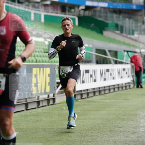 05.10.2025 - 20. swb-Marathon Bremen Michael Burmester http://msf.ph/oto/9325871 05.10.2025 12:46:24 Laufen im Stadion 256, 281, 349, 649, 852, 891, 943, 1091, 1246, 1307, 2163, 2228, 2276, 2545, 2585, 3054, 3084, 3381, 3807, 4274, 4617, 4758, 6849, 7028, 7526, 7675, 349, 1146, 1883, 3197, 4786, 5132, 5588, 6150, 7440 meine-sportfotos.de