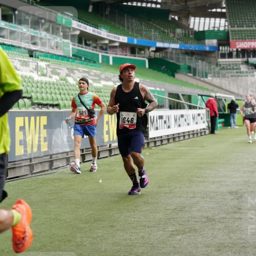 05.10.2025 - 20. swb-Marathon Bremen Michael Burmester http://msf.ph/oto/9325945 05.10.2025 12:47:49 Laufen im Stadion 265, 344, 346, 391, 442, 564, 656, 770, 1205, 1526, 1607, 1635, 1642, 1646, 2360, 2472, 2482, 2613, 2643, 2656, 2872, 3061, 3768, 4215, 4255, 4291, 4313, 5264, 5656, 5831, 5918, 6804, 7070, 7170, 7176, 7492, 7735, 7900, 8013, 8729, 223, 502, 505, 545, 818, 862, 1635, 2939, 4966, 4988, 6295 meine-sportfotos.de