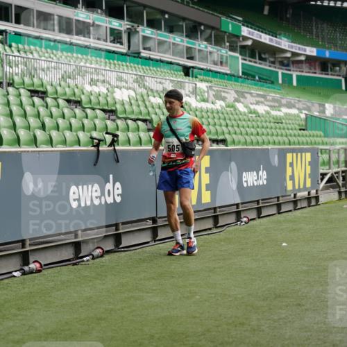 05.10.2025 - 20. swb-Marathon Bremen Michael Burmester http://msf.ph/oto/9325954 05.10.2025 12:47:52 Laufen im Stadion 265, 344, 346, 391, 442, 564, 656, 770, 1205, 1526, 1607, 1642, 1646, 2241, 2360, 2472, 2482, 2613, 2643, 2656, 2872, 3061, 3768, 4215, 4255, 4291, 4313, 5264, 5656, 5831, 5918, 6804, 7070, 7170, 7176, 7492, 7735, 7831, 7900, 8013, 8729, 223, 265, 502, 505, 545, 818, 862, 1635, 2939, 4966, 4988, 6295 meine-sportfotos.de