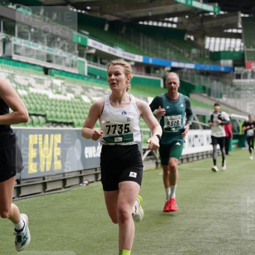 05.10.2025 - 20. swb-Marathon Bremen Michael Burmester http://msf.ph/oto/9325995 05.10.2025 12:47:56 Laufen im Stadion 344, 346, 442, 564, 656, 770, 1205, 1370, 1526, 1607, 1642, 1646, 2241, 2360, 2472, 2482, 2613, 2643, 2656, 2872, 3061, 3768, 4215, 4255, 4291, 4313, 5264, 5656, 5831, 5918, 6804, 7070, 7170, 7176, 7492, 7735, 7831, 7900, 8013, 8729, 223, 265, 391, 502, 505, 545, 862, 1635, 2939, 4966, 4988, 6295 meine-sportfotos.de