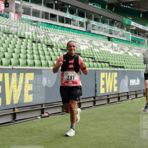 05.10.2025 - 20. swb-Marathon Bremen Michael Burmester http://msf.ph/oto/9326099 05.10.2025 12:47:13 Laufen im Stadion 223, 265, 391, 442, 502, 505, 545, 609, 770, 818, 862, 891, 1246, 1521, 1635, 2472, 2482, 2613, 2872, 2939, 3054, 3061, 3084, 4215, 4255, 4758, 4848, 4966, 4988, 5656, 5831, 6295, 7070, 7170, 7583, 8013, 256, 281, 2163, 2276, 2585, 3054, 3381, 4617, 6849, 7675 meine-sportfotos.de