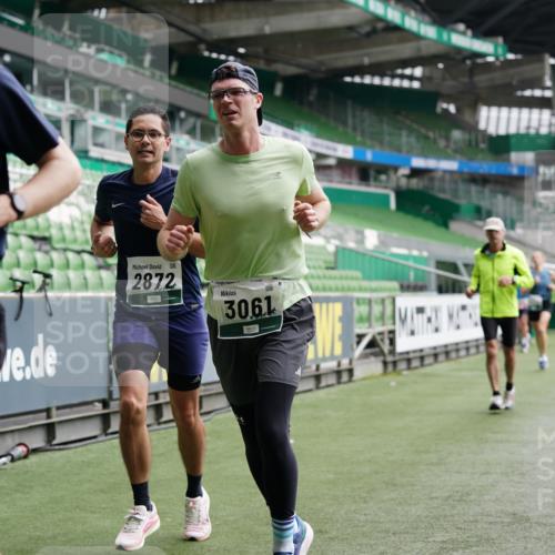 05.10.2025 - 20. swb-Marathon Bremen Michael Burmester http://msf.ph/oto/9326209 05.10.2025 12:47:26 Laufen im Stadion 223, 265, 344, 346, 391, 442, 502, 505, 545, 564, 656, 770, 818, 862, 1205, 1521, 1635, 2472, 2482, 2613, 2656, 2872, 2939, 3061, 4215, 4255, 4291, 4313, 4848, 4966, 4988, 5656, 5831, 6295, 7070, 7170, 7176, 7492, 7583, 8013, 609, 891, 1246, 3054, 3084, 4758, 4848 meine-sportfotos.de