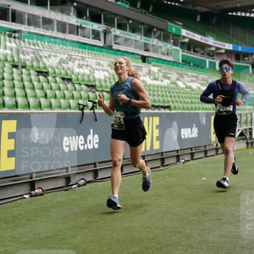 05.10.2025 - 20. swb-Marathon Bremen Michael Burmester http://msf.ph/oto/9326256 05.10.2025 12:47:30 Laufen im Stadion 223, 265, 344, 346, 391, 442, 502, 505, 545, 564, 656, 770, 818, 862, 1205, 1635, 1642, 1646, 2472, 2482, 2613, 2656, 2872, 2939, 3061, 4215, 4255, 4291, 4313, 4966, 4988, 5656, 5831, 6295, 6804, 7070, 7170, 7176, 7492, 8013, 609, 891, 1246, 1521, 3054, 3084, 4758, 4848, 7583 meine-sportfotos.de
