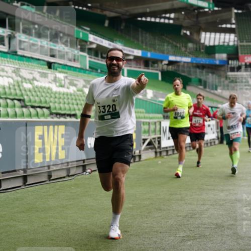 05.10.2025 - 20. swb-Marathon Bremen Michael Burmester http://msf.ph/oto/9326263 05.10.2025 12:48:28 Laufen im Stadion 492, 1370, 1526, 1607, 1625, 1646, 1724, 2241, 2360, 2643, 2974, 3320, 3324, 3768, 3819, 4353, 5103, 5264, 5599, 5786, 5918, 6251, 6463, 6632, 6804, 7735, 7831, 7900, 8244, 8507, 8687, 8729, 8897, 8923, 8932, 344, 346, 564, 656, 1205, 1642, 2472, 2482, 2613, 2656, 2872, 3061, 4215, 4255, 4291, 4313, 5656, 7070, 7176, 7492 meine-sportfotos.de