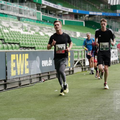 05.10.2025 - 20. swb-Marathon Bremen Michael Burmester http://msf.ph/oto/9326305 05.10.2025 12:47:35 Laufen im Stadion 223, 265, 344, 346, 391, 442, 502, 505, 545, 564, 656, 770, 862, 1205, 1526, 1635, 1642, 1646, 2360, 2472, 2482, 2613, 2656, 2872, 2939, 3061, 4215, 4255, 4291, 4313, 4966, 4988, 5656, 5831, 6295, 6804, 7070, 7170, 7176, 7492, 7900, 8013, 609, 818, 1246, 1521, 3084, 4758, 4848, 7583 meine-sportfotos.de