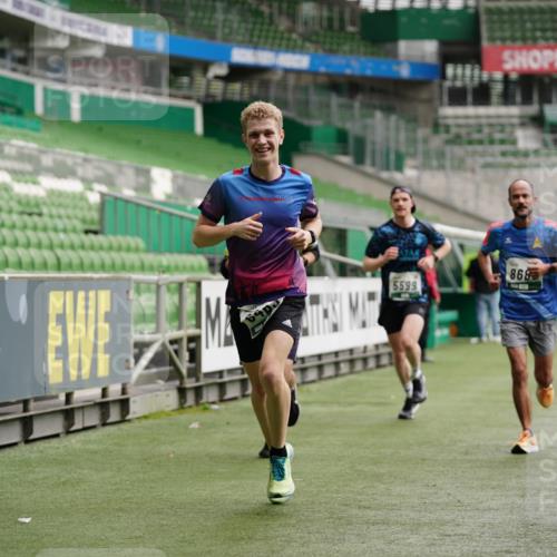 05.10.2025 - 20. swb-Marathon Bremen Michael Burmester http://msf.ph/oto/9326334 05.10.2025 12:48:35 Laufen im Stadion 492, 1195, 1370, 1526, 1607, 1625, 1724, 2241, 2643, 2974, 3320, 3324, 3768, 3819, 4353, 5103, 5264, 5599, 5786, 5918, 6171, 6251, 6463, 6632, 7735, 7831, 7904, 8244, 8507, 8687, 8729, 8897, 8923, 8932, 344, 346, 564, 656, 1205, 1526, 1642, 1646, 2360, 2656, 4291, 4313, 6804, 7176, 7492, 7900 meine-sportfotos.de