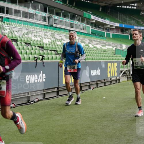 05.10.2025 - 20. swb-Marathon Bremen Michael Burmester http://msf.ph/oto/9326345 05.10.2025 12:47:39 Laufen im Stadion 223, 265, 344, 346, 391, 442, 505, 564, 656, 770, 1205, 1526, 1635, 1642, 1646, 2360, 2472, 2482, 2613, 2656, 2872, 2939, 3061, 4215, 4255, 4291, 4313, 4966, 4988, 5656, 5831, 6295, 6804, 7070, 7170, 7176, 7492, 7900, 8013, 502, 545, 609, 818, 862, 1521, 4848, 7583 meine-sportfotos.de