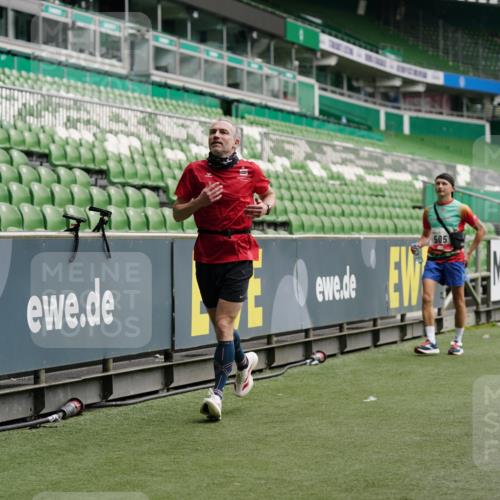 05.10.2025 - 20. swb-Marathon Bremen Michael Burmester http://msf.ph/oto/9326418 05.10.2025 12:47:47 Laufen im Stadion 265, 344, 346, 391, 442, 564, 656, 770, 1205, 1526, 1607, 1635, 1642, 1646, 2360, 2472, 2482, 2613, 2643, 2656, 2872, 2939, 3061, 4215, 4255, 4291, 4313, 4988, 5656, 5831, 5918, 6804, 7070, 7170, 7176, 7492, 7735, 7900, 8013, 223, 502, 505, 545, 818, 862, 1521, 2939, 4966, 6295, 7583 meine-sportfotos.de