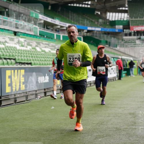 05.10.2025 - 20. swb-Marathon Bremen Michael Burmester http://msf.ph/oto/9326430 05.10.2025 12:47:48 Laufen im Stadion 265, 344, 346, 391, 442, 564, 656, 770, 1205, 1526, 1607, 1635, 1642, 1646, 2360, 2472, 2482, 2613, 2643, 2656, 2872, 3061, 4215, 4255, 4291, 4313, 4988, 5656, 5831, 5918, 6804, 7070, 7170, 7176, 7492, 7735, 7900, 8013, 223, 502, 505, 545, 818, 862, 2939, 4966, 4988, 6295 meine-sportfotos.de