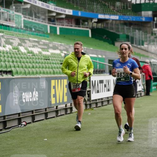 05.10.2025 - 20. swb-Marathon Bremen Michael Burmester http://msf.ph/oto/9326433 05.10.2025 12:48:49 Laufen im Stadion 492, 1195, 1370, 1625, 1654, 1724, 2119, 2241, 2594, 2974, 2988, 2990, 3320, 3324, 3768, 3819, 4353, 4385, 5103, 5264, 5599, 5786, 6171, 6251, 6463, 6632, 7831, 7904, 8244, 8507, 8630, 8687, 8729, 8897, 8923, 8932, 9114, 1526, 1607, 1646, 2360, 2643, 3768, 5264, 5918, 6804, 7735, 7900, 8729 meine-sportfotos.de