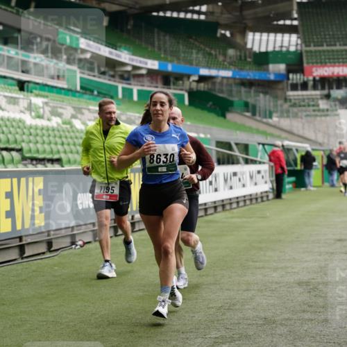 05.10.2025 - 20. swb-Marathon Bremen Michael Burmester http://msf.ph/oto/9326436 05.10.2025 12:48:50 Laufen im Stadion 492, 1195, 1370, 1625, 1654, 1724, 2119, 2241, 2594, 2974, 2988, 2990, 3320, 3324, 3819, 4353, 4385, 5103, 5599, 5786, 6171, 6251, 6463, 6632, 7831, 7904, 8244, 8507, 8630, 8687, 8897, 8923, 8932, 9114, 1526, 1607, 2360, 2643, 3768, 5264, 5918, 7735, 7831, 7900, 8729 meine-sportfotos.de