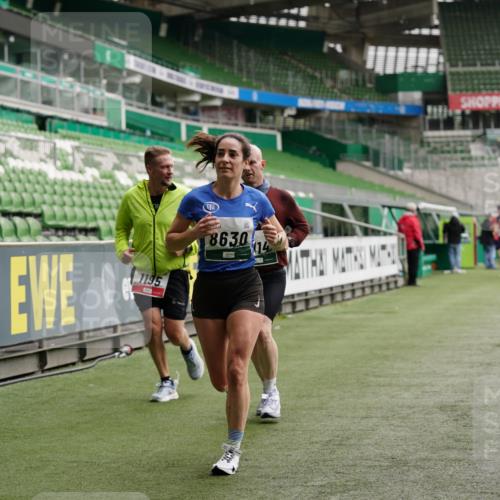 05.10.2025 - 20. swb-Marathon Bremen Michael Burmester http://msf.ph/oto/9326438 05.10.2025 12:48:51 Laufen im Stadion 492, 1195, 1370, 1625, 1654, 1724, 2119, 2241, 2594, 2974, 2988, 2990, 3320, 3324, 3819, 4353, 4385, 5103, 5599, 5786, 6171, 6251, 6463, 6632, 7904, 8244, 8507, 8630, 8687, 8897, 8923, 8932, 9114, 1526, 1607, 2360, 2643, 3768, 5264, 5918, 7735, 7831, 7900, 8729 meine-sportfotos.de