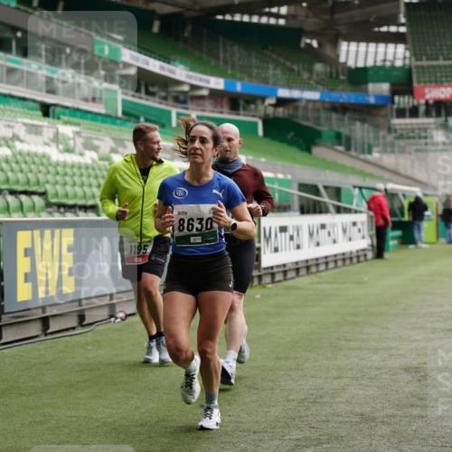 05.10.2025 - 20. swb-Marathon Bremen Michael Burmester http://msf.ph/oto/9326440 05.10.2025 12:48:51 Laufen im Stadion 492, 1195, 1370, 1625, 1654, 1724, 2119, 2241, 2594, 2974, 2988, 2990, 3320, 3324, 3819, 4353, 4385, 5103, 5599, 5786, 6171, 6251, 6463, 6632, 7904, 8244, 8507, 8630, 8687, 8897, 8923, 8932, 9114, 1526, 1607, 2360, 2643, 3768, 5264, 5918, 7735, 7831, 7900, 8729 meine-sportfotos.de