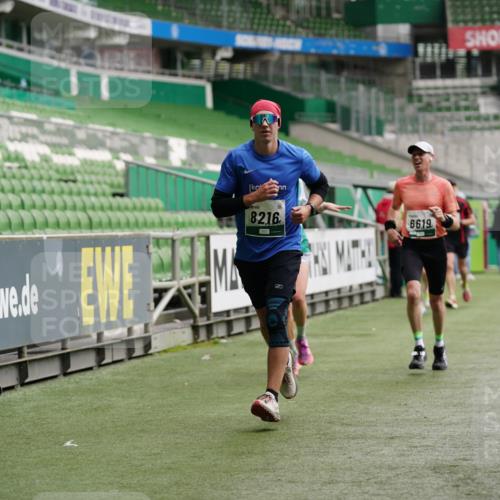 05.10.2025 - 20. swb-Marathon Bremen Michael Burmester http://msf.ph/oto/9326494 05.10.2025 12:49:11 Laufen im Stadion 150, 187, 270, 492, 1195, 1257, 1535, 1609, 1625, 1654, 1727, 1876, 2044, 2119, 2356, 2594, 2988, 2990, 3124, 3320, 3544, 3738, 3819, 3960, 4385, 5103, 5599, 6171, 6431, 6463, 6619, 6632, 6877, 7904, 8216, 8244, 8507, 8630, 8687, 8897, 9114, 1370, 1724, 2241, 2974, 3324, 4353, 5786, 6251, 8244, 8923, 8932 meine-sportfotos.de