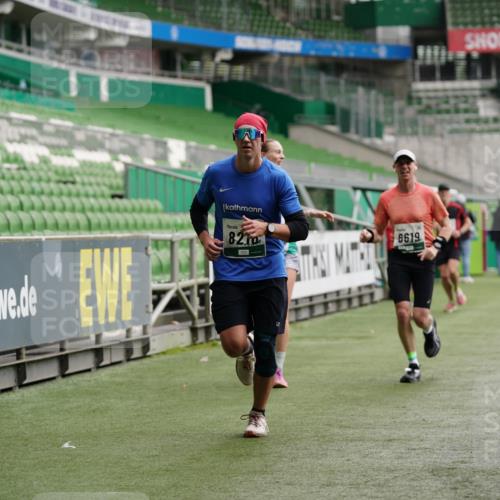 05.10.2025 - 20. swb-Marathon Bremen Michael Burmester http://msf.ph/oto/9326498 05.10.2025 12:49:11 Laufen im Stadion 150, 187, 270, 492, 1195, 1257, 1535, 1609, 1625, 1654, 1727, 1876, 2044, 2119, 2356, 2594, 2988, 2990, 3124, 3320, 3544, 3738, 3819, 3960, 4385, 5103, 5599, 6171, 6431, 6463, 6619, 6632, 6877, 7904, 8216, 8244, 8507, 8630, 8687, 8897, 9114, 1370, 1724, 2241, 2974, 3324, 4353, 5786, 6251, 8244, 8923, 8932 meine-sportfotos.de