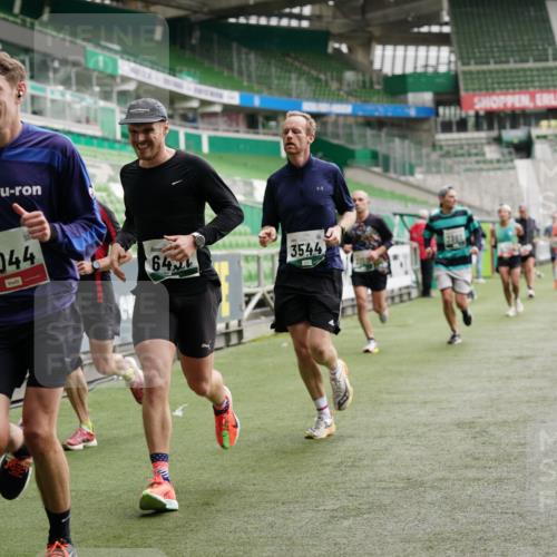 05.10.2025 - 20. swb-Marathon Bremen Michael Burmester http://msf.ph/oto/9326528 05.10.2025 12:49:19 Laufen im Stadion 150, 187, 270, 424, 1195, 1257, 1535, 1609, 1625, 1654, 1727, 1876, 1904, 2044, 2119, 2356, 2594, 2988, 2990, 3124, 3544, 3738, 3960, 4385, 5599, 6171, 6431, 6463, 6619, 6632, 6877, 7647, 7904, 7987, 8216, 8507, 8630, 8687, 9114, 492, 1724, 2974, 3320, 3324, 3819, 4353, 5103, 5786, 6251, 8244, 8897, 8923, 8932 meine-sportfotos.de