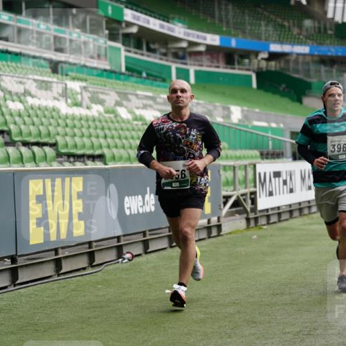 05.10.2025 - 20. swb-Marathon Bremen Michael Burmester http://msf.ph/oto/9326534 05.10.2025 12:49:21 Laufen im Stadion 150, 187, 270, 424, 1195, 1257, 1535, 1609, 1625, 1654, 1727, 1876, 1904, 2044, 2119, 2356, 2594, 2988, 2990, 3124, 3544, 3738, 3960, 4385, 5599, 6171, 6431, 6463, 6619, 6632, 6805, 6877, 7647, 7904, 7987, 8216, 8507, 8630, 8687, 9114, 492, 1724, 2974, 3320, 3324, 3819, 4353, 5103, 5786, 6251, 6632, 8244, 8897, 8923, 8932 meine-sportfotos.de