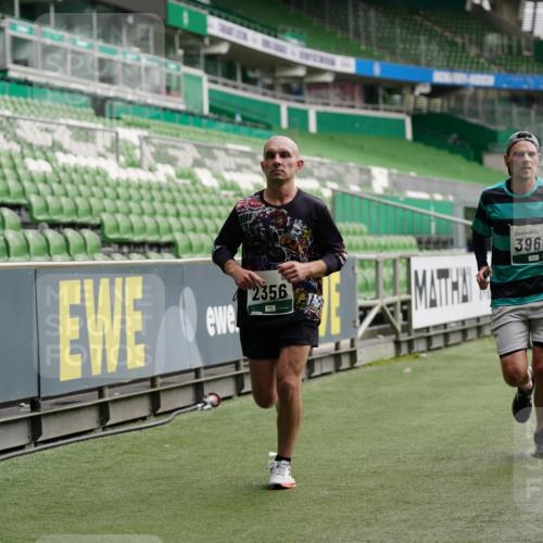 05.10.2025 - 20. swb-Marathon Bremen Michael Burmester http://msf.ph/oto/9326536 05.10.2025 12:49:21 Laufen im Stadion 150, 187, 270, 424, 1195, 1257, 1535, 1609, 1625, 1654, 1727, 1876, 1904, 2044, 2119, 2356, 2594, 2988, 2990, 3124, 3544, 3738, 3960, 4385, 5599, 6171, 6431, 6463, 6619, 6632, 6805, 6877, 7647, 7904, 7987, 8216, 8507, 8630, 8687, 9114, 492, 1724, 2974, 3320, 3324, 3819, 4353, 5103, 5786, 6251, 6632, 8244, 8897, 8923, 8932 meine-sportfotos.de
