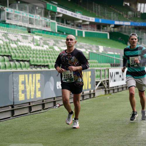 05.10.2025 - 20. swb-Marathon Bremen Michael Burmester http://msf.ph/oto/9326538 05.10.2025 12:49:21 Laufen im Stadion 150, 187, 270, 424, 1195, 1257, 1535, 1609, 1625, 1654, 1727, 1876, 1904, 2044, 2119, 2356, 2594, 2988, 2990, 3124, 3544, 3738, 3960, 4385, 5599, 6171, 6431, 6463, 6619, 6632, 6805, 6877, 7647, 7904, 7987, 8216, 8507, 8630, 8687, 9114, 492, 1724, 2974, 3320, 3324, 3819, 4353, 5103, 5786, 6251, 6632, 8244, 8897, 8923, 8932 meine-sportfotos.de
