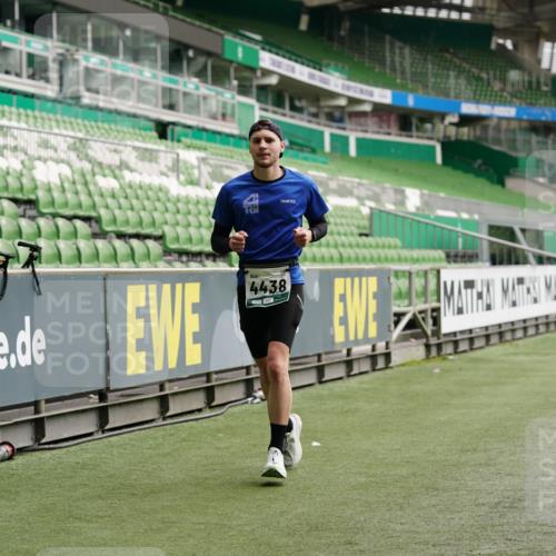 05.10.2025 - 20. swb-Marathon Bremen Michael Burmester http://msf.ph/oto/9326612 05.10.2025 12:49:37 Laufen im Stadion 150, 187, 217, 270, 287, 424, 1257, 1535, 1609, 1654, 1727, 1876, 1904, 2044, 2119, 2356, 2594, 2988, 2990, 3124, 3544, 3738, 3885, 3960, 4006, 4385, 4438, 4870, 5894, 6431, 6619, 6805, 6877, 7647, 7987, 8216, 8401, 8536, 8630, 9114, 9118, 1195, 1625, 3320, 5599, 6171, 6463, 6632, 7904, 8507, 8687, 8897 meine-sportfotos.de