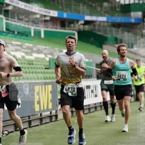 05.10.2025 - 20. swb-Marathon Bremen Michael Burmester http://msf.ph/oto/9326626 05.10.2025 12:49:43 Laufen im Stadion 150, 187, 217, 270, 287, 424, 511, 1257, 1388, 1535, 1609, 1654, 1727, 1876, 1904, 2044, 2119, 2356, 2594, 2988, 2990, 3124, 3353, 3544, 3738, 3885, 3960, 4006, 4385, 4438, 4870, 5894, 6214, 6431, 6619, 6805, 6877, 7647, 7987, 8216, 8401, 8536, 8873, 9118, 1195, 1625, 5599, 6171, 6463, 7904, 8507, 8630, 8687, 9114 meine-sportfotos.de