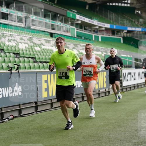 05.10.2025 - 20. swb-Marathon Bremen Michael Burmester http://msf.ph/oto/9326652 05.10.2025 12:49:48 Laufen im Stadion 150, 187, 217, 270, 287, 424, 511, 845, 939, 1257, 1388, 1535, 1609, 1707, 1727, 1876, 1904, 2044, 2356, 2594, 2988, 2990, 3124, 3259, 3353, 3544, 3738, 3885, 3960, 4006, 4367, 4438, 4870, 5118, 5894, 6214, 6281, 6431, 6619, 6805, 6877, 7647, 7987, 8216, 8401, 8536, 8873, 9118, 1195, 1654, 2119, 2990, 4385, 6171, 7904, 8507, 8630, 9114 meine-sportfotos.de