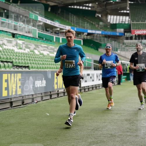 05.10.2025 - 20. swb-Marathon Bremen Michael Burmester http://msf.ph/oto/9326672 05.10.2025 12:49:53 Laufen im Stadion 150, 187, 217, 270, 287, 424, 511, 845, 939, 1257, 1388, 1535, 1609, 1707, 1727, 1876, 1904, 2044, 2356, 3124, 3259, 3353, 3544, 3738, 3885, 3960, 4006, 4318, 4367, 4438, 4870, 5118, 5894, 6214, 6216, 6281, 6431, 6619, 6805, 6877, 7647, 7987, 8216, 8401, 8536, 8873, 9118, 1195, 1654, 2119, 2594, 2988, 2990, 4385, 8630, 9114 meine-sportfotos.de