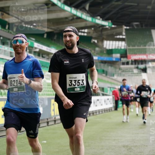 05.10.2025 - 20. swb-Marathon Bremen Michael Burmester http://msf.ph/oto/9326690 05.10.2025 12:49:55 Laufen im Stadion 150, 187, 217, 270, 287, 424, 511, 845, 939, 1257, 1388, 1535, 1609, 1707, 1727, 1876, 1904, 2044, 2356, 2721, 3124, 3259, 3353, 3544, 3738, 3885, 3960, 4006, 4318, 4367, 4438, 4870, 5118, 5894, 6214, 6216, 6281, 6431, 6619, 6805, 6877, 7647, 7963, 7987, 8216, 8401, 8536, 8873, 8907, 9118, 1195, 1654, 2119, 2594, 2988, 2990, 4385, 8630, 9114 meine-sportfotos.de