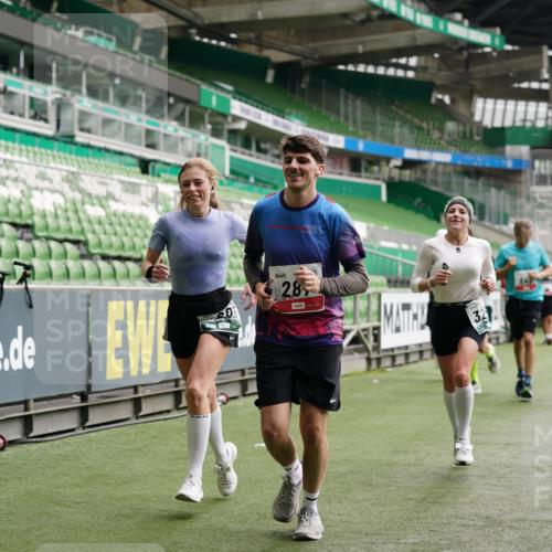 05.10.2025 - 20. swb-Marathon Bremen Michael Burmester http://msf.ph/oto/9326716 05.10.2025 12:50:01 Laufen im Stadion 150, 187, 217, 270, 287, 424, 511, 679, 845, 906, 939, 1257, 1388, 1535, 1609, 1707, 1876, 1904, 2044, 2356, 2721, 3228, 3259, 3353, 3544, 3738, 3885, 3960, 4006, 4318, 4367, 4438, 4870, 4938, 5118, 5389, 5564, 5873, 5894, 6214, 6216, 6281, 6431, 6619, 6717, 6805, 6877, 7647, 7826, 7963, 7987, 8401, 8536, 8873, 8907, 9118, 1654, 1727, 2119, 2594, 2988, 2990, 3124, 4385, 6619, 6877, 8216 meine-sportfotos.de