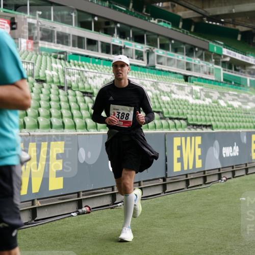 05.10.2025 - 20. swb-Marathon Bremen Michael Burmester http://msf.ph/oto/9326743 05.10.2025 12:50:06 Laufen im Stadion 150, 187, 217, 270, 287, 424, 511, 679, 736, 845, 906, 939, 1025, 1359, 1388, 1609, 1707, 1876, 1904, 2356, 2721, 3228, 3259, 3353, 3544, 3738, 3885, 3960, 4006, 4318, 4367, 4438, 4870, 4938, 5118, 5389, 5564, 5873, 5894, 6214, 6216, 6281, 6431, 6717, 6805, 7647, 7826, 7963, 7987, 8401, 8536, 8873, 8907, 9118, 1257, 1535, 1727, 2044, 2594, 2988, 2990, 3124, 4385, 6431, 6619, 6877, 8216 meine-sportfotos.de
