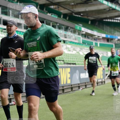 05.10.2025 - 20. swb-Marathon Bremen Michael Burmester http://msf.ph/oto/9326763 05.10.2025 12:54:39 Laufen im Stadion 53, 82, 104, 124, 132, 169, 289, 319, 417, 504, 524, 756, 944, 950, 1165, 1308, 1474, 1483, 1517, 1543, 1721, 1729, 1873, 1896, 1897, 1945, 1976, 2024, 2180, 2265, 2274, 2573, 2767, 2841, 3069, 3193, 3212, 3224, 3359, 3436, 3531, 3703, 3848, 4257, 4595, 4672, 4816, 4837, 4949, 4958, 5022, 5206, 5452, 5666, 5869, 5978, 6583, 6683, 6853, 7052, 7232, 7279, 7494, 7508, 7814, 7928, 7986, 8642, 8653, 8737, 89, 250, 368, 458, 507, 1460, 1489 meine-sportfotos.de