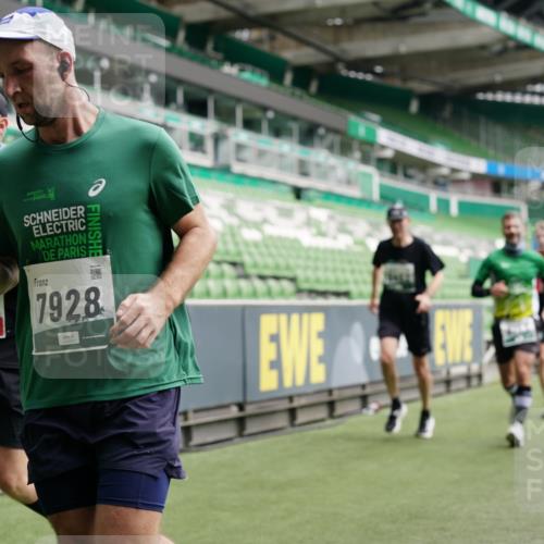 05.10.2025 - 20. swb-Marathon Bremen Michael Burmester http://msf.ph/oto/9326771 05.10.2025 12:54:39 Laufen im Stadion 53, 82, 104, 124, 132, 169, 289, 319, 417, 504, 524, 756, 944, 950, 1165, 1308, 1474, 1483, 1517, 1543, 1721, 1729, 1873, 1896, 1897, 1945, 1976, 2024, 2180, 2265, 2274, 2573, 2767, 2841, 3069, 3193, 3212, 3224, 3359, 3436, 3531, 3703, 3848, 4257, 4595, 4672, 4816, 4837, 4949, 4958, 5022, 5206, 5452, 5666, 5869, 5978, 6583, 6683, 6853, 7052, 7232, 7279, 7494, 7508, 7814, 7928, 7986, 8642, 8653, 8737, 89, 250, 368, 458, 507, 1460, 1489 meine-sportfotos.de