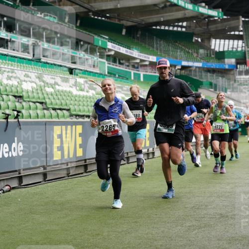 05.10.2025 - 20. swb-Marathon Bremen Michael Burmester http://msf.ph/oto/9326821 05.10.2025 12:54:44 Laufen im Stadion 53, 82, 104, 124, 132, 169, 289, 319, 417, 504, 524, 756, 944, 1308, 1474, 1483, 1517, 1543, 1721, 1873, 1896, 1897, 1945, 1976, 2024, 2180, 2265, 2274, 2431, 2494, 2573, 2767, 2841, 3069, 3193, 3212, 3224, 3359, 3436, 3531, 3703, 3848, 4257, 4595, 4672, 4816, 4837, 4919, 4949, 4958, 5022, 5206, 5452, 5666, 5869, 5978, 6184, 6583, 6683, 6853, 7052, 7232, 7279, 7494, 7508, 7814, 7928, 7986, 8642, 8653, 8737, 89, 250, 368, 458, 507, 950, 1165, 1460, 1489 meine-sportfotos.de