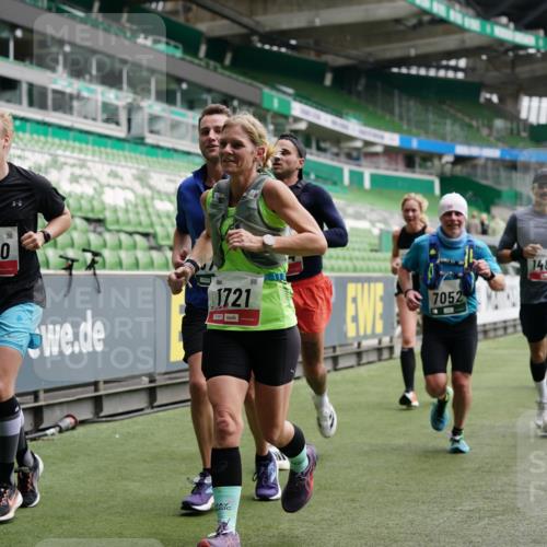 05.10.2025 - 20. swb-Marathon Bremen Michael Burmester http://msf.ph/oto/9326855 05.10.2025 12:54:47 Laufen im Stadion 53, 82, 104, 124, 132, 169, 289, 319, 417, 504, 524, 756, 944, 1308, 1474, 1483, 1517, 1543, 1721, 1896, 1897, 1945, 1976, 2024, 2180, 2265, 2274, 2431, 2494, 2573, 2642, 2767, 2841, 3069, 3193, 3212, 3224, 3359, 3436, 3531, 3703, 3848, 4257, 4595, 4672, 4816, 4837, 4919, 4949, 4958, 5022, 5206, 5452, 5666, 5869, 5978, 6184, 6583, 6683, 6853, 7052, 7232, 7279, 7494, 7508, 7814, 7928, 7986, 8642, 8653, 8737, 89, 250, 368, 458, 507, 950, 1165, 1460, 1489 meine-sportfotos.de