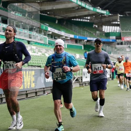 05.10.2025 - 20. swb-Marathon Bremen Michael Burmester http://msf.ph/oto/9326859 05.10.2025 12:54:48 Laufen im Stadion 53, 82, 104, 124, 132, 169, 289, 319, 417, 504, 524, 756, 944, 1308, 1474, 1483, 1517, 1543, 1721, 1896, 1897, 1945, 1976, 2024, 2180, 2265, 2274, 2431, 2494, 2573, 2642, 2767, 2841, 3069, 3193, 3212, 3224, 3359, 3436, 3531, 3703, 3848, 4257, 4595, 4672, 4816, 4837, 4919, 4949, 4958, 5022, 5206, 5452, 5666, 5869, 5978, 6184, 6583, 6683, 6853, 7052, 7232, 7279, 7494, 7508, 7814, 7928, 7986, 8642, 8653, 8737, 89, 250, 368, 458, 507, 950, 1165, 1460, 1489 meine-sportfotos.de