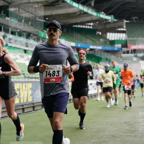 05.10.2025 - 20. swb-Marathon Bremen Michael Burmester http://msf.ph/oto/9326878 05.10.2025 12:54:49 Laufen im Stadion 53, 82, 104, 124, 132, 169, 289, 319, 417, 504, 524, 756, 944, 1308, 1474, 1483, 1517, 1543, 1721, 1896, 1897, 1945, 1976, 2024, 2180, 2265, 2274, 2431, 2494, 2573, 2642, 2767, 2841, 3069, 3193, 3212, 3224, 3359, 3436, 3531, 3703, 3848, 4257, 4595, 4672, 4816, 4837, 4919, 4949, 4958, 5022, 5206, 5452, 5666, 5869, 5978, 6184, 6583, 6683, 6853, 7052, 7232, 7279, 7494, 7508, 7814, 7928, 7986, 8642, 8653, 8737, 89, 250, 368, 458, 507, 950, 1165, 1460, 1489 meine-sportfotos.de