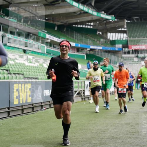 05.10.2025 - 20. swb-Marathon Bremen Michael Burmester http://msf.ph/oto/9326886 05.10.2025 12:54:50 Laufen im Stadion 53, 82, 104, 124, 132, 169, 289, 319, 417, 504, 524, 663, 756, 944, 1308, 1474, 1483, 1517, 1543, 1721, 1737, 1896, 1897, 1945, 1976, 2024, 2180, 2265, 2274, 2431, 2494, 2573, 2642, 2767, 2841, 3069, 3193, 3212, 3224, 3359, 3436, 3531, 3703, 3848, 4257, 4595, 4672, 4771, 4816, 4837, 4919, 4949, 4958, 5022, 5034, 5206, 5452, 5666, 5869, 5978, 6184, 6583, 6683, 6853, 7052, 7232, 7279, 7494, 7508, 7814, 7928, 7986, 8642, 8653, 8737, 89, 250, 368, 458, 507, 950, 1165, 1460, 1489 meine-sportfotos.de