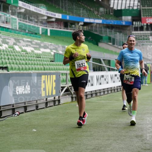05.10.2025 - 20. swb-Marathon Bremen Michael Burmester http://msf.ph/oto/9326986 05.10.2025 12:50:33 Laufen im Stadion 122, 217, 287, 511, 679, 688, 736, 745, 845, 906, 939, 1025, 1033, 1044, 1166, 1359, 1388, 1450, 1707, 2059, 2381, 2721, 3228, 3259, 3291, 3353, 4006, 4318, 4366, 4367, 4938, 4962, 5118, 5184, 5389, 5418, 5564, 5873, 6214, 6216, 6252, 6281, 6681, 6717, 7493, 7826, 7963, 8401, 8536, 8873, 8907, 8995, 9118, 424, 1904, 3885, 4438, 4870, 5894, 6805, 7647, 7987 meine-sportfotos.de