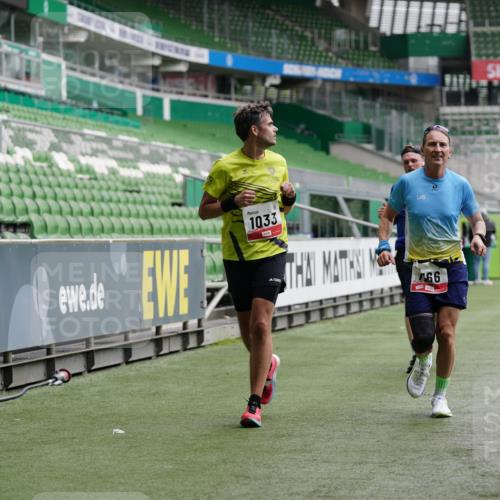 05.10.2025 - 20. swb-Marathon Bremen Michael Burmester http://msf.ph/oto/9326990 05.10.2025 12:50:34 Laufen im Stadion 122, 217, 287, 511, 679, 688, 736, 745, 845, 906, 939, 1025, 1033, 1044, 1166, 1359, 1388, 1450, 1707, 2059, 2381, 2721, 3228, 3259, 3291, 3353, 4006, 4318, 4366, 4367, 4938, 4962, 5118, 5184, 5389, 5418, 5564, 5873, 6214, 6216, 6252, 6281, 6681, 6717, 7493, 7826, 7963, 8401, 8536, 8873, 8907, 8995, 9118, 424, 3885, 4006, 4438, 4870, 5894, 6805, 7647, 7987, 8401, 8536, 9118 meine-sportfotos.de