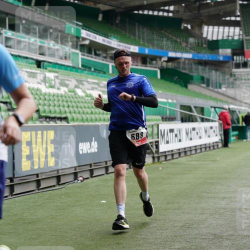 05.10.2025 - 20. swb-Marathon Bremen Michael Burmester http://msf.ph/oto/9327015 05.10.2025 12:50:36 Laufen im Stadion 122, 217, 511, 679, 688, 736, 745, 845, 906, 939, 1025, 1033, 1044, 1166, 1359, 1388, 1450, 1707, 2059, 2381, 2721, 3228, 3259, 3291, 3353, 4318, 4366, 4367, 4938, 4962, 5118, 5184, 5389, 5418, 5564, 5873, 6214, 6216, 6252, 6281, 6681, 6717, 7493, 7826, 7963, 8873, 8907, 8995, 217, 287, 424, 3885, 4006, 4438, 4870, 5894, 6805, 7647, 7987, 8401, 8536, 9118 meine-sportfotos.de